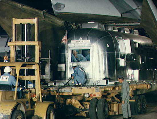 apollo-11-quarantine-1 Man off the Moon: return (photo 3)